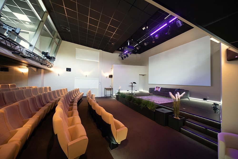 amphi-(8)