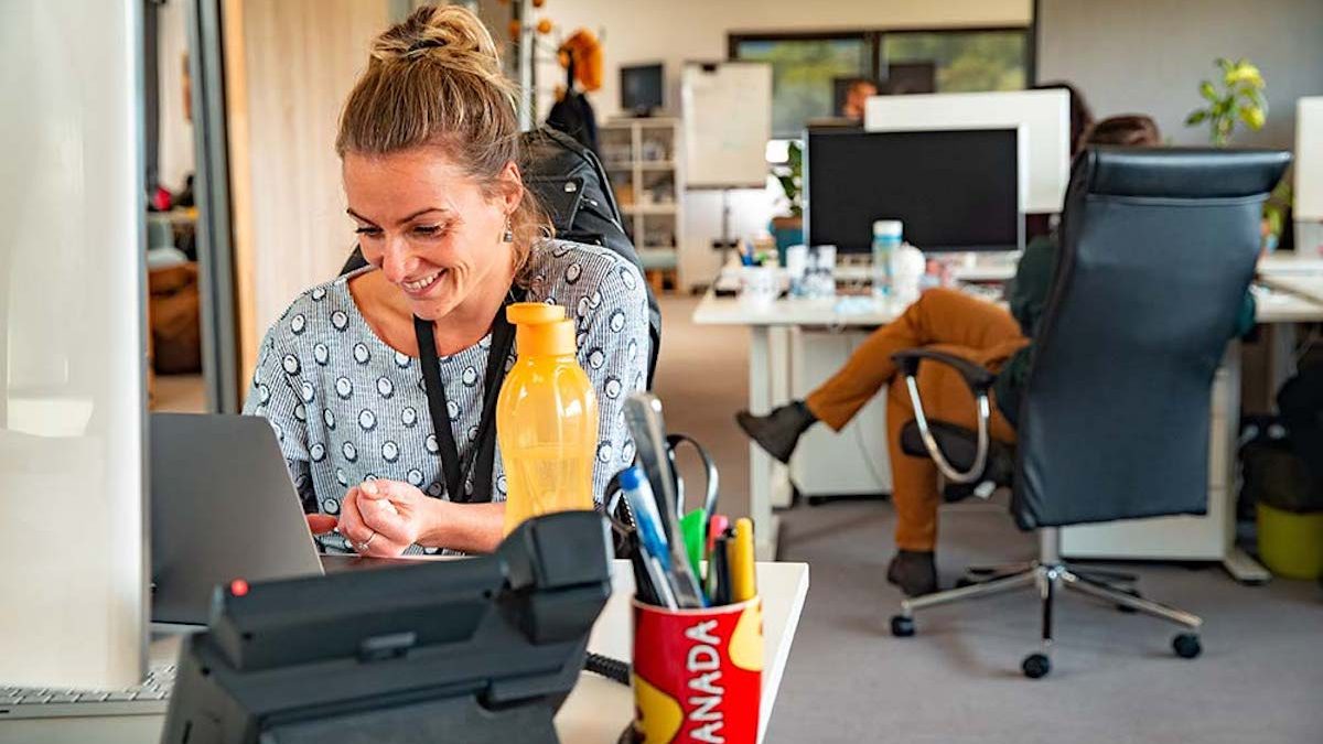 Retourner dans un bureau travailler